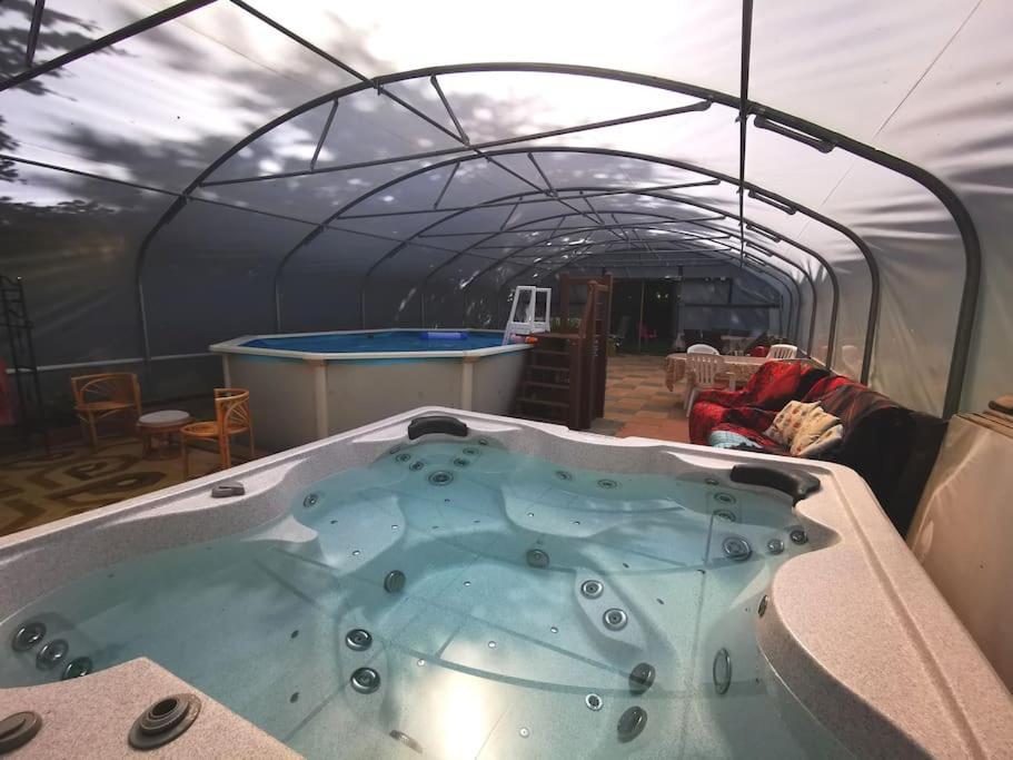 Country Side Haven Two Double Ensuite Bedrooms Couples Exclusive Rate Offered Saint-Michel-de-Montjoie Eksteriør bilde